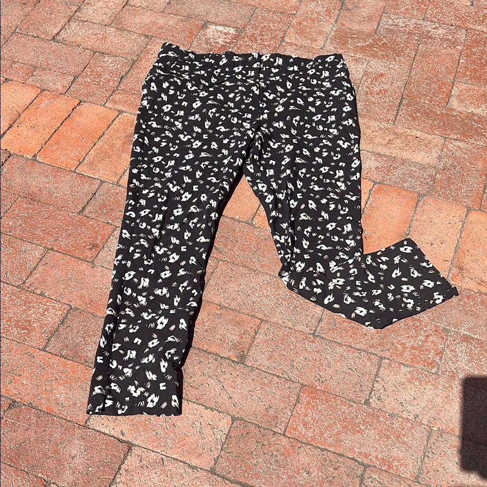 Black and White Patterned Women’s Pants